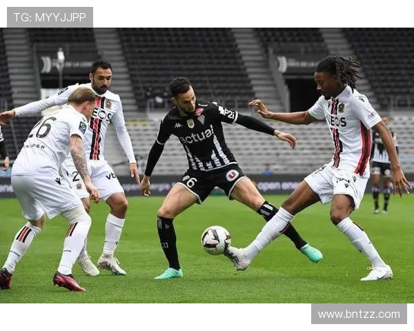 阿森纳和皇马有意凯夫伦图拉姆 想说服尤文转会难度大